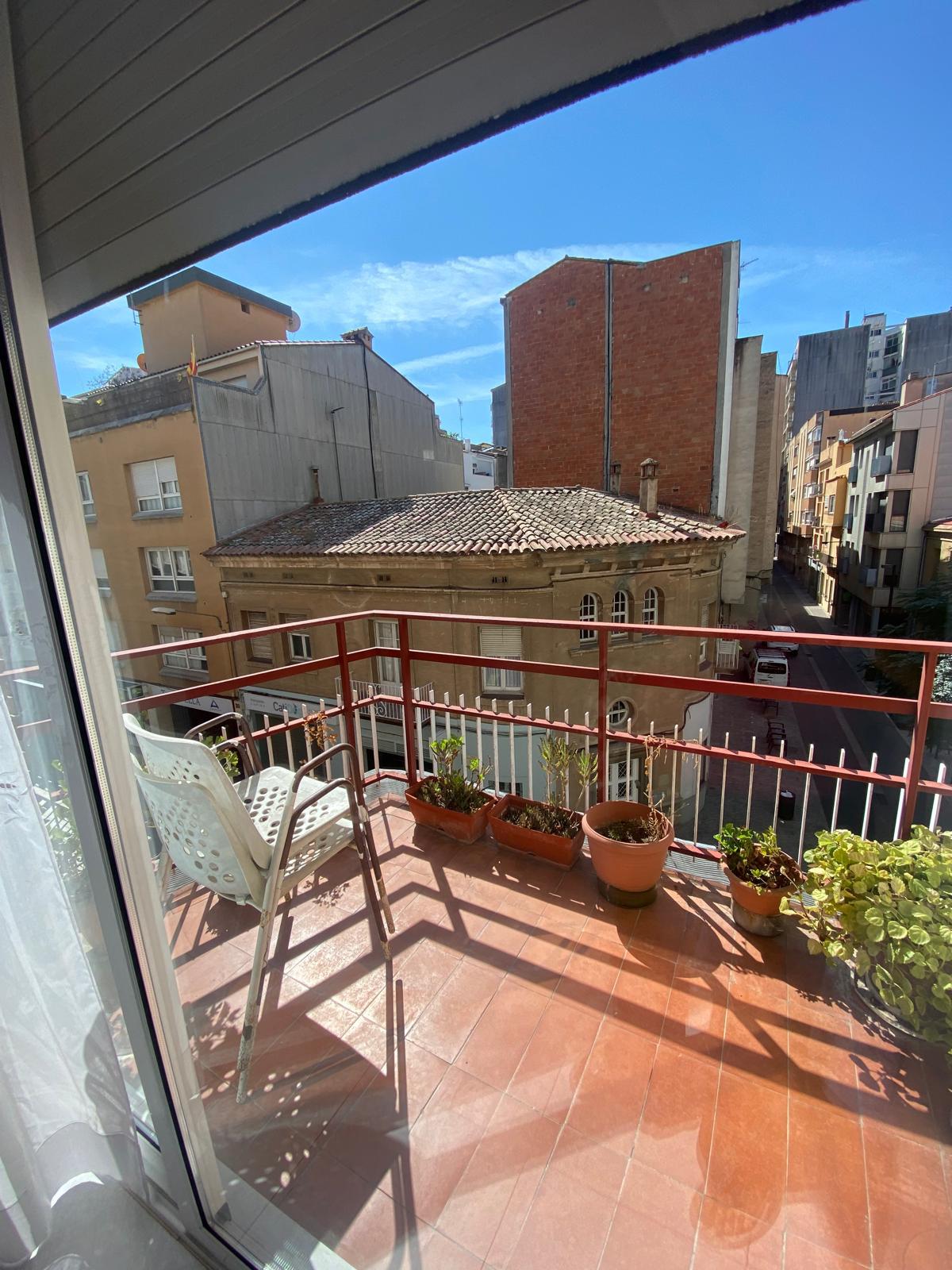 Imagen 1 Piso en alquiler en Girona / Pis de 92 m2 al costat de La Salle