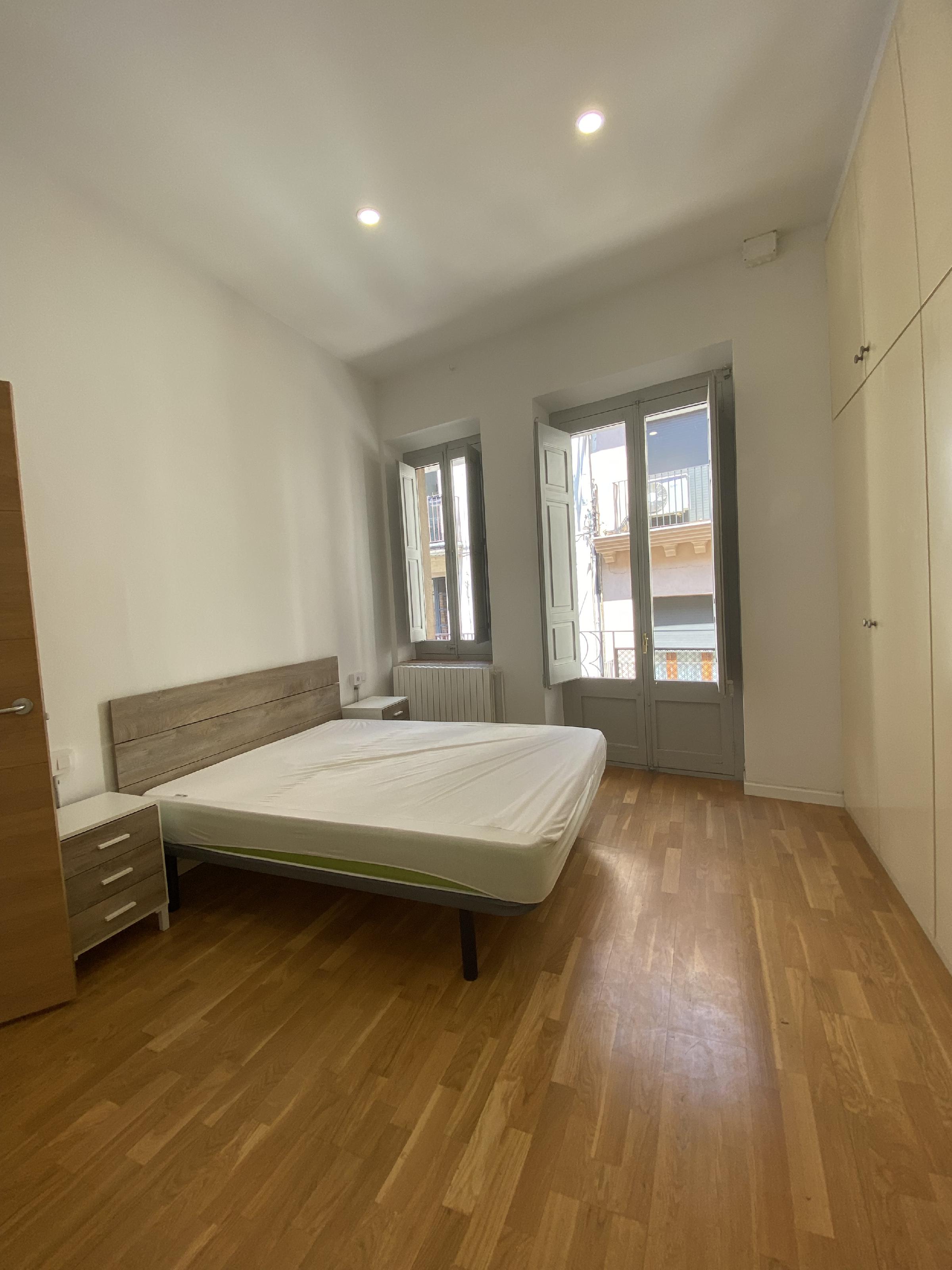 Imagen 12 Piso en alquiler en Girona / Pis reformat de 154m2 al costat del Parc de Vistalegre