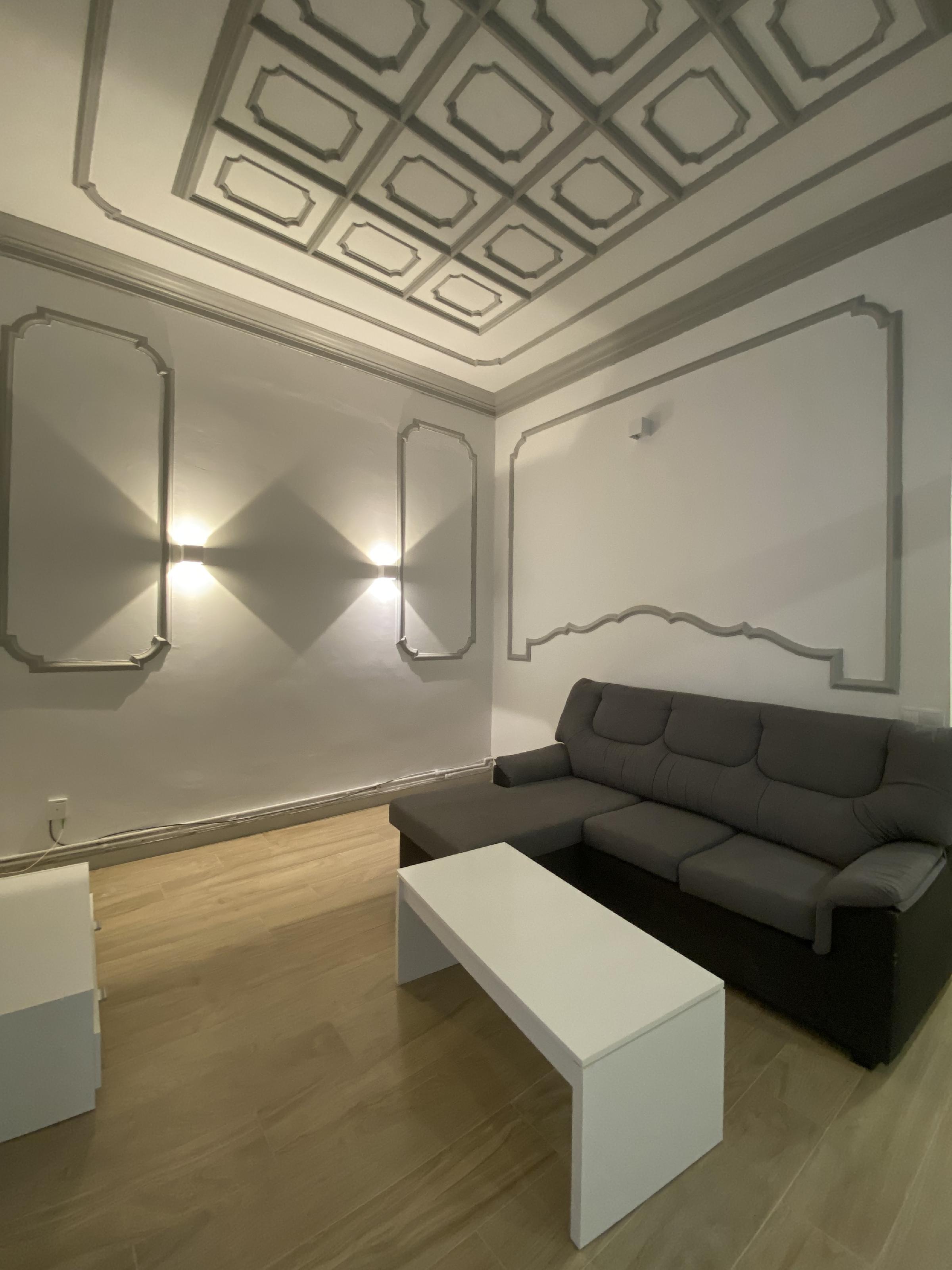 Imagen 3 Piso en alquiler en Girona / Pis reformat de 154m2 al costat del Parc de Vistalegre