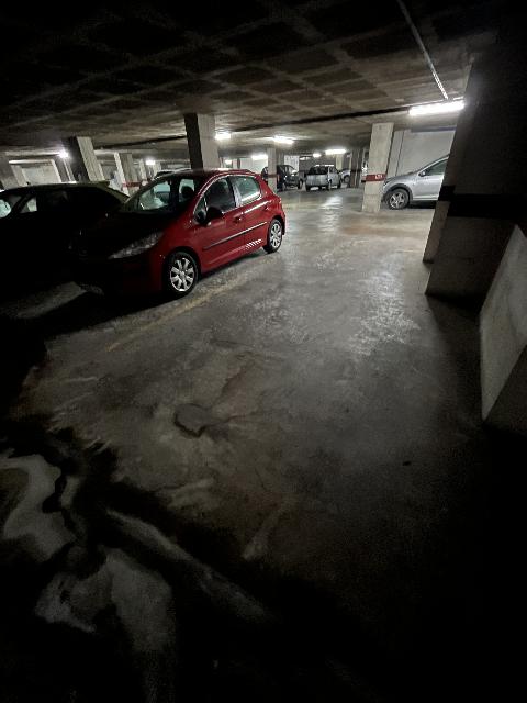 Imagen 5 Inmueble 304430 - Parking Coche en alquiler en Girona / Parking de cotxe mitjà- gran zona de l´Escola d´Idiomes
