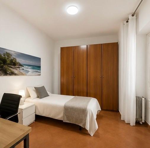 Imagen 9 Piso en venta en Girona / Pis de 91m2 al costat de l´estacio de tren i bus