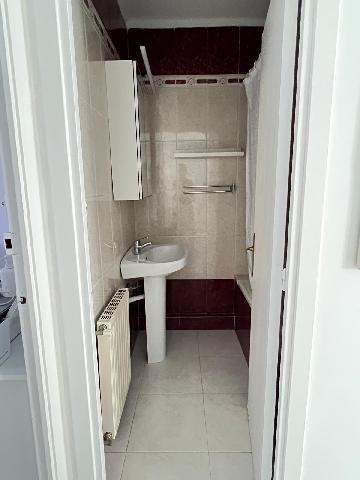 Imagen 11 Inmueble 304721 - Piso en venta en Girona / Pis de 66m2 a prop de l´estació de tren - bus de Girona