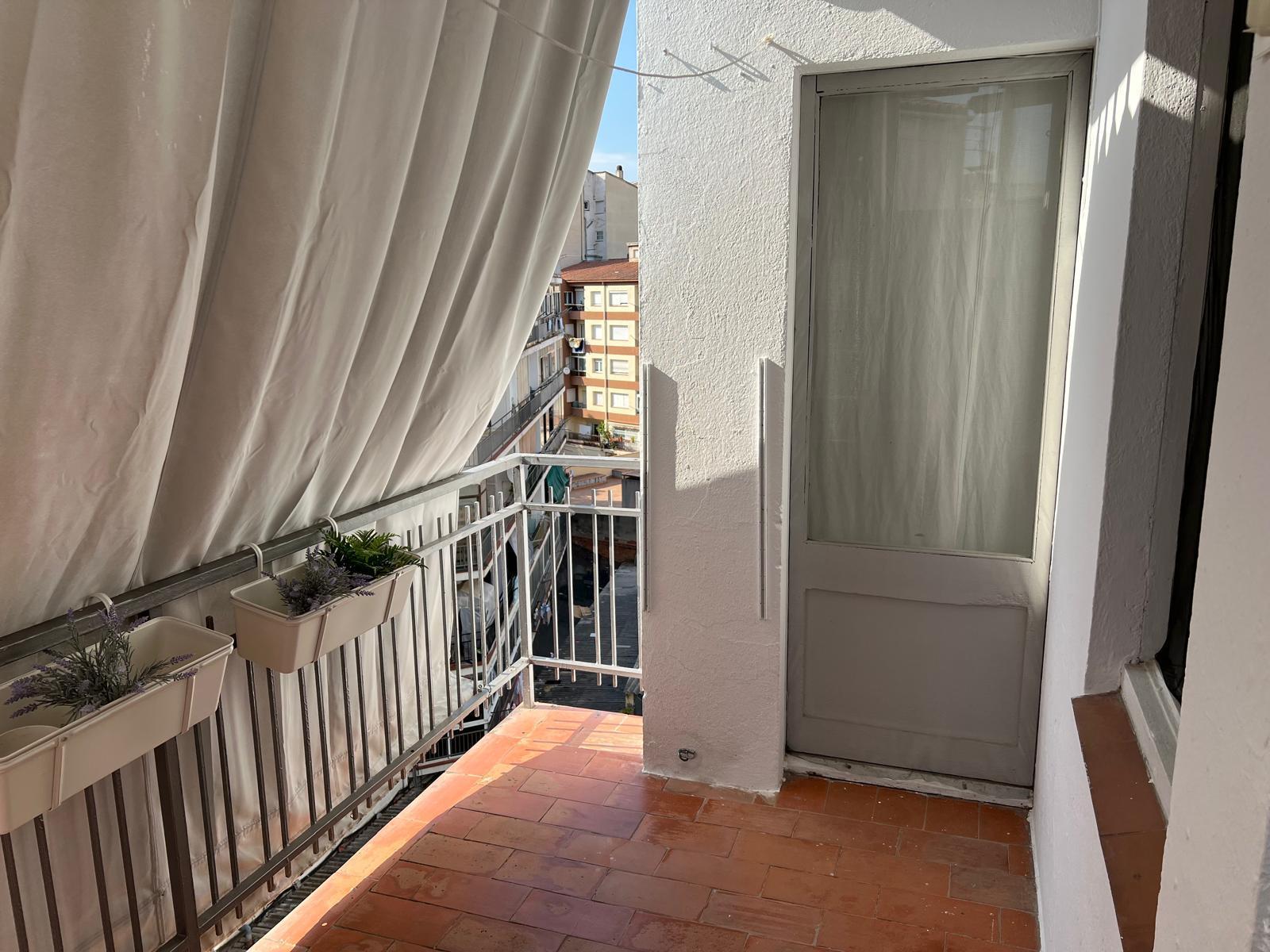 Imagen 4 Piso en venta en Girona / Pis de 66m2 a prop de l´estació de tren - bus de Girona