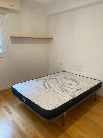 Imagen 14 Inmueble 304823 - Piso en alquiler en Girona / Habitacions grans en lloguer per estudiants al centre 