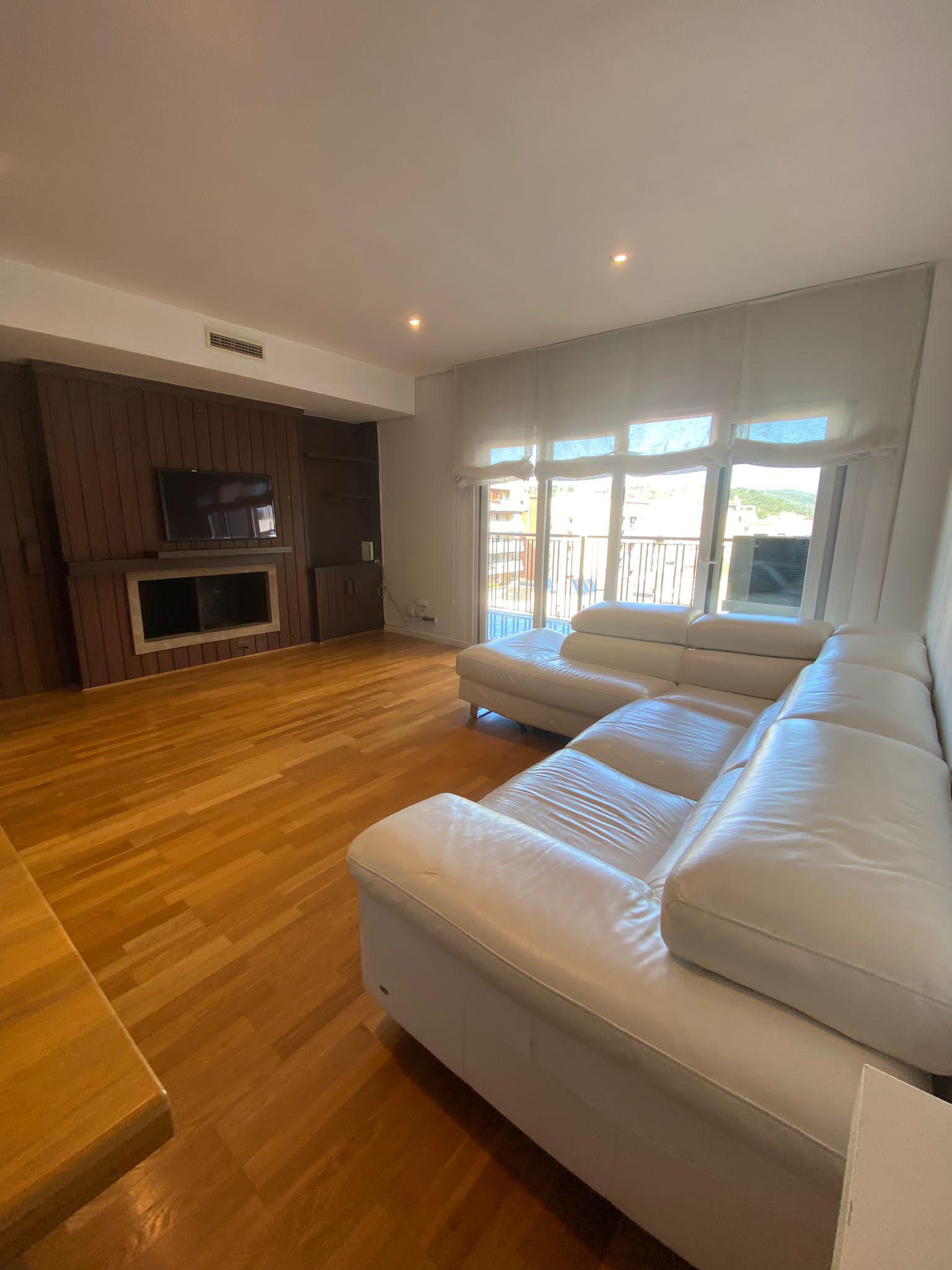 Imagen 6 Piso en alquiler en Girona / Habitacions grans en lloguer per estudiants al centre 