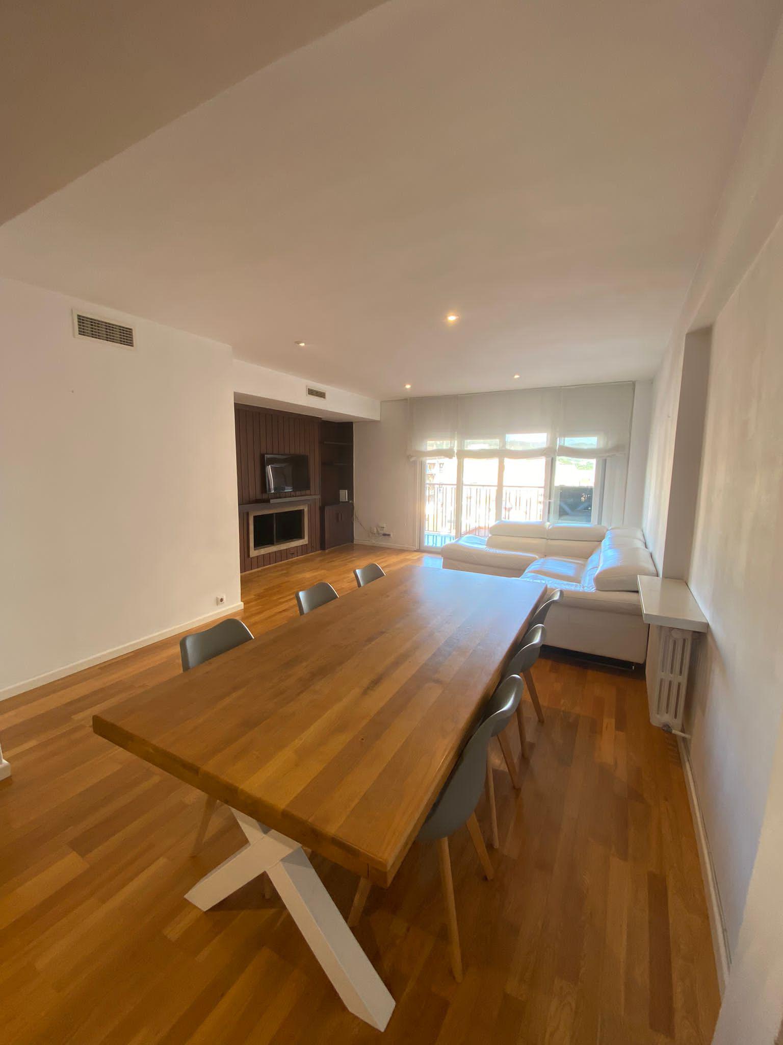 Imagen 5 Piso en alquiler en Girona / Habitacions grans en lloguer per estudiants al centre 
