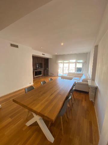 Imagen 5 Inmueble 304823 - Piso en alquiler en Girona / Habitacions grans en lloguer per estudiants al centre 