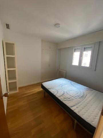 Imagen 20 Inmueble 304823 - Piso en alquiler en Girona / Habitacions grans en lloguer per estudiants al centre 