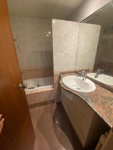 Imagen 22 Inmueble 304823 - Piso en alquiler en Girona / Habitacions grans en lloguer per estudiants al centre 