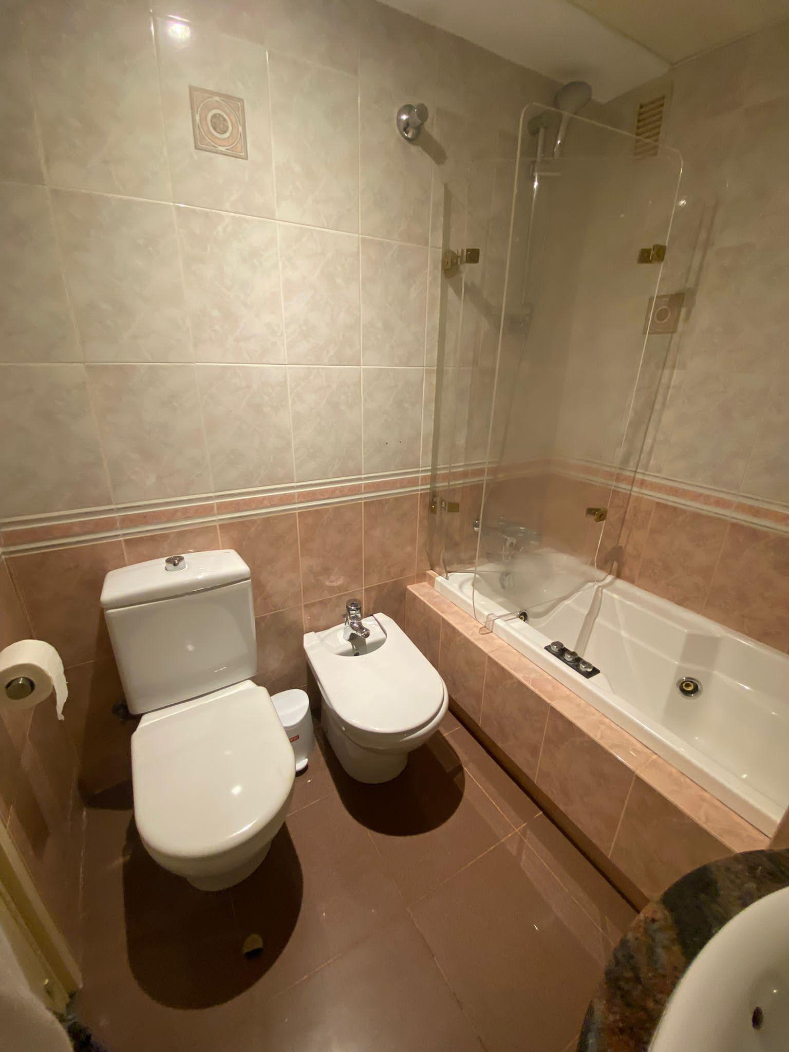 Imagen 23 Piso en alquiler en Girona / Habitacions grans en lloguer per estudiants al centre 