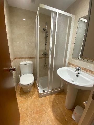 Imagen 24 Inmueble 304823 - Piso en alquiler en Girona / Habitacions grans en lloguer per estudiants al centre 