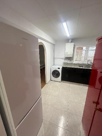 Imagen 10 Inmueble 304920 - Piso en alquiler en Girona / Pis de lloguer per estudiants106m2 al costat de Corte Inglés 