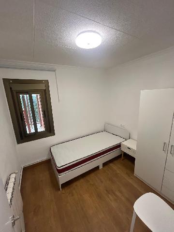 Imagen 21 Inmueble 304920 - Piso en alquiler en Girona / Pis de lloguer per estudiants106m2 al costat de Corte Inglés 