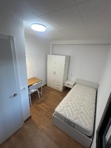 Imagen 22 Inmueble 304920 - Piso en alquiler en Girona / Pis de lloguer per estudiants106m2 al costat de Corte Inglés 