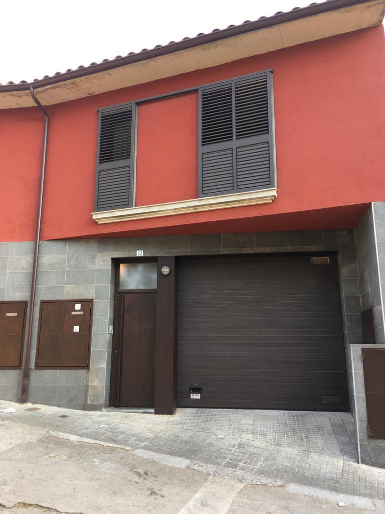 Imagen 1 Casa Adosada en alquiler en Girona / Casa adosada amb jardi al Barri Vell de Girona