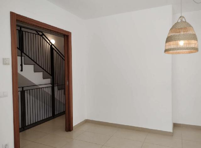 Imagen 2 Inmueble 305532 - Casa Adosada en alquiler en Girona / Casa adosada amb jardi al Barri Vell de Girona