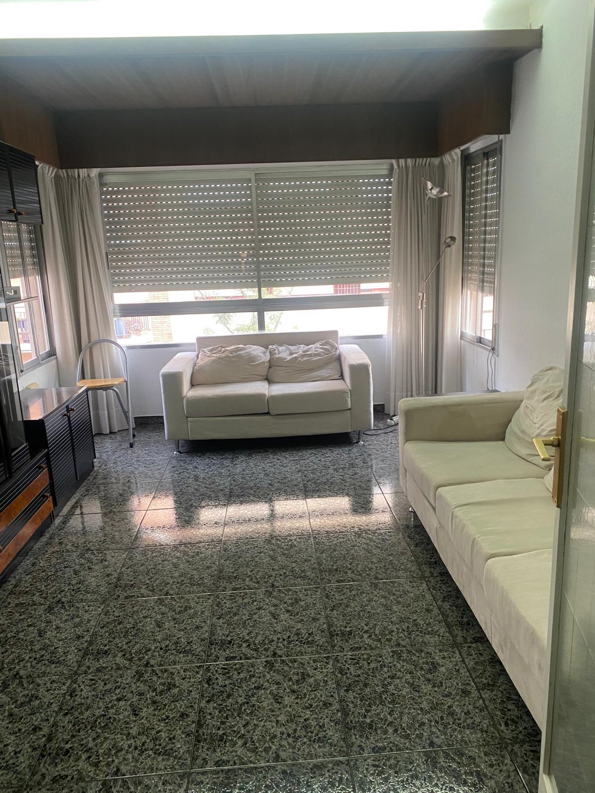 Imagen 2 Piso en venta en Girona / Fantàstic pis de 98m2 a c/ Francesc Ciurana - Girona
