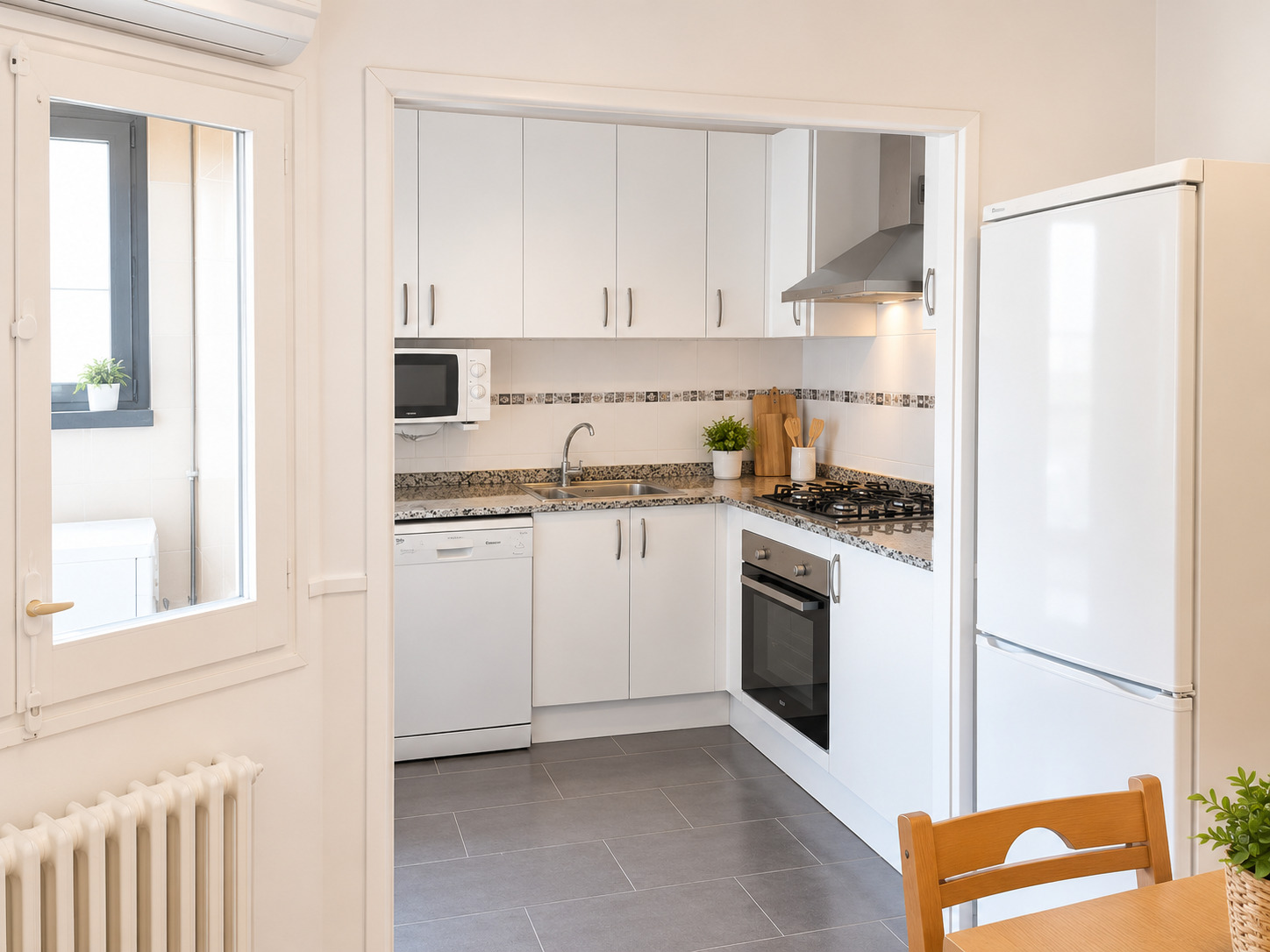 Imagen 2 Piso en venta en Girona / Fantàstic pis de 98m2 a c/ Francesc Ciurana - Girona