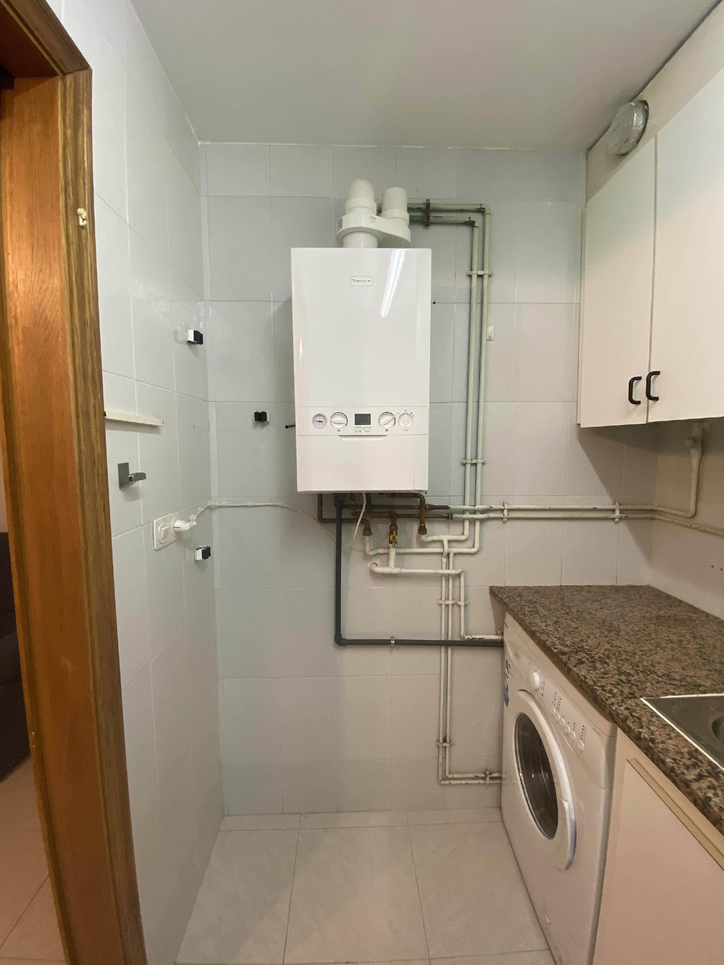 Imagen 9 Piso en alquiler en Girona / Pis de 2 habitacions al costat del Corte Ingles