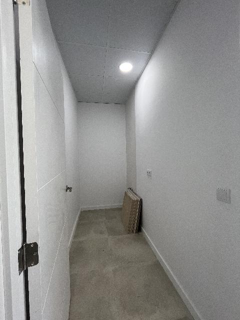 Imagen 8 Inmueble 306134 - Local Comercial en alquiler en Cassà De La Selva / Local-oficina de 102m2 acabat de reform...