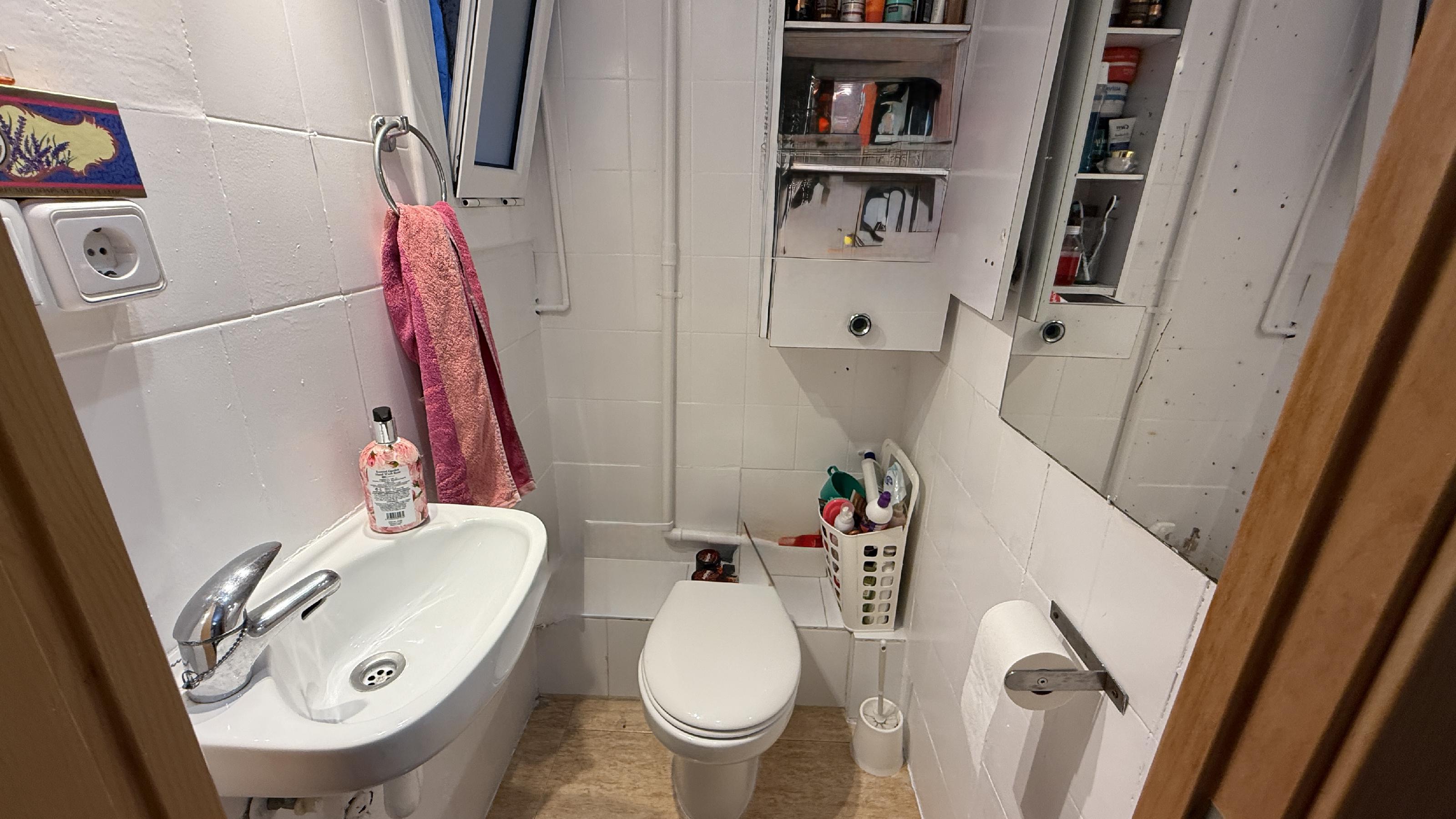 Imagen 15 Piso en venta en Esplugues De Llobregat / Junto Parque de Can Vidalet