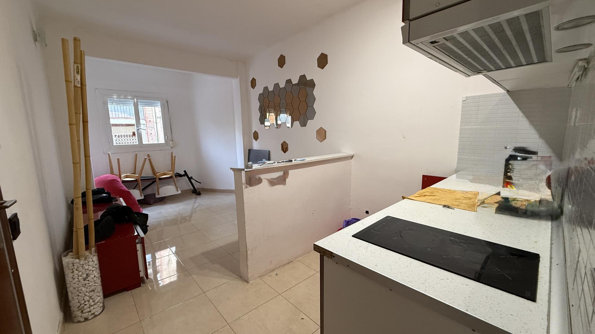 Imagen 21 Piso en venta en Esplugues De Llobregat / Junto Parque de Can Vidalet