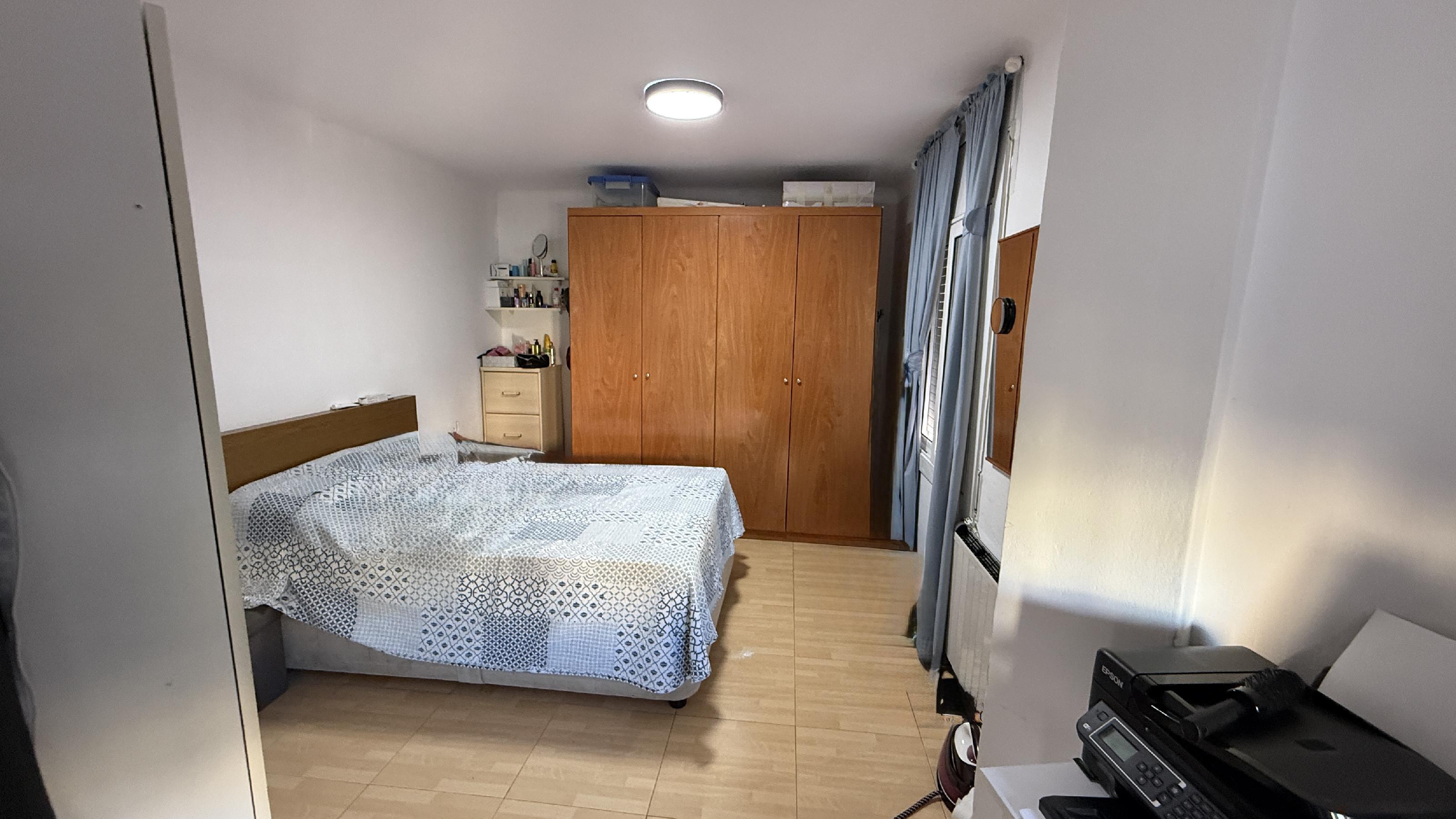 Imagen 22 Piso en venta en Esplugues De Llobregat / Junto Parque de Can Vidalet