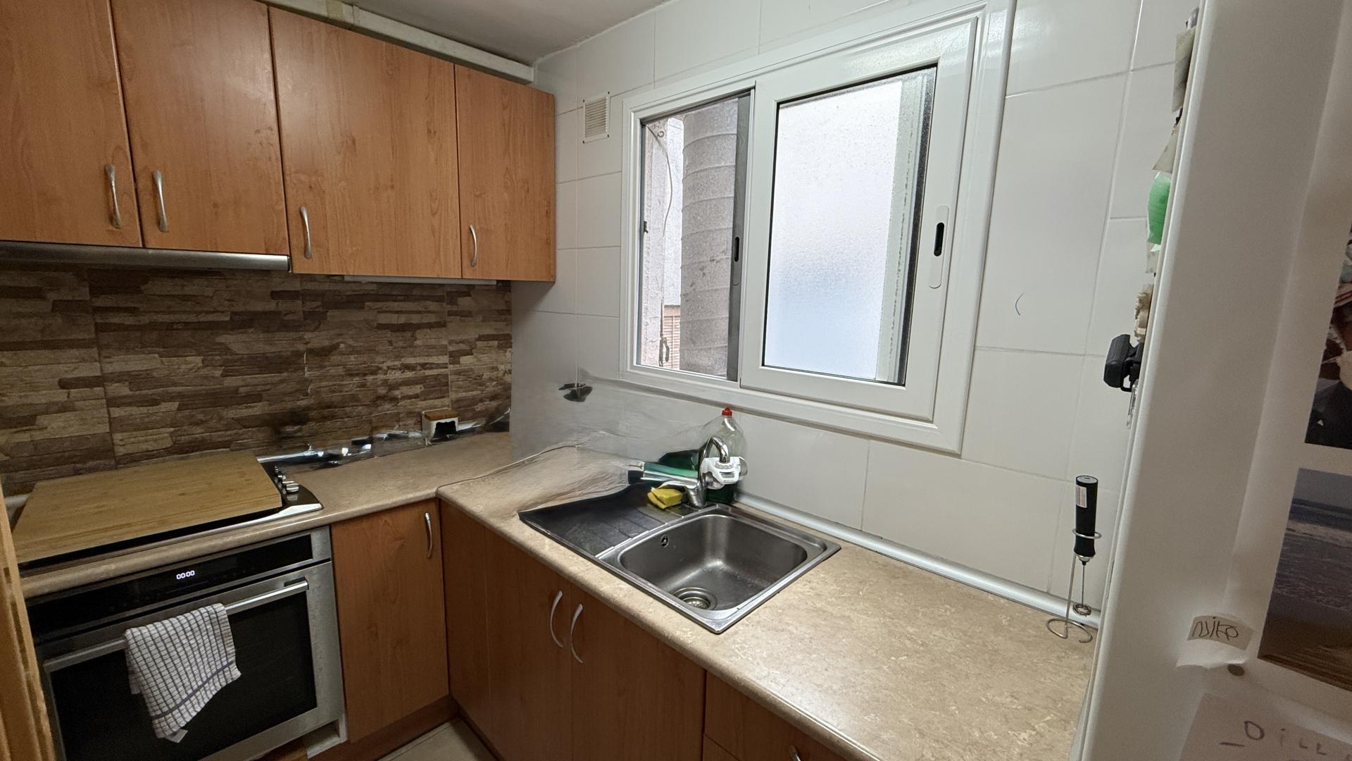 Imagen 1 Piso en venta en Esplugues De Llobregat / Junto Parque de Can Vidalet