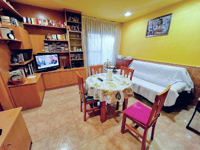 Imagen 1 Inmueble 299563 - Piso en venta en Prat De Llobregat (El) / Junto Jardins de la Noguera