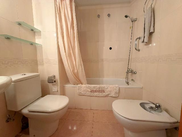 Imagen 16 Inmueble 300012 - Piso en venta en Hospitalet De Llobregat (L´) / Centro Comercial Gran Via 2