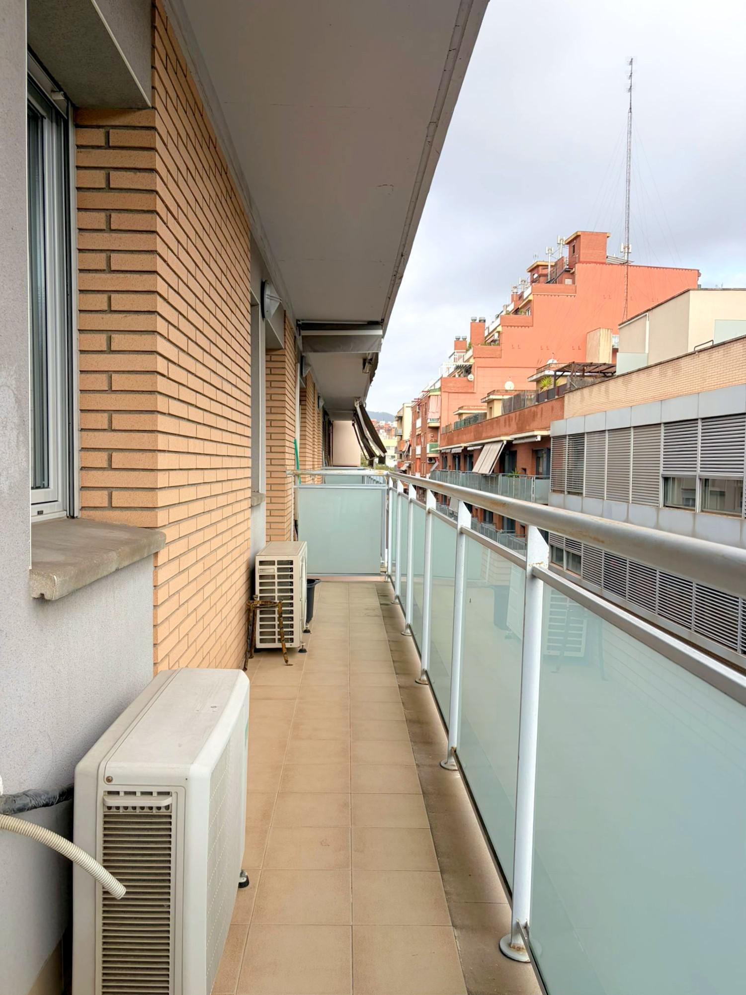 Imagen 3 Piso en venta en Hospitalet De Llobregat L´ / Centro Comercial Gran Via 2