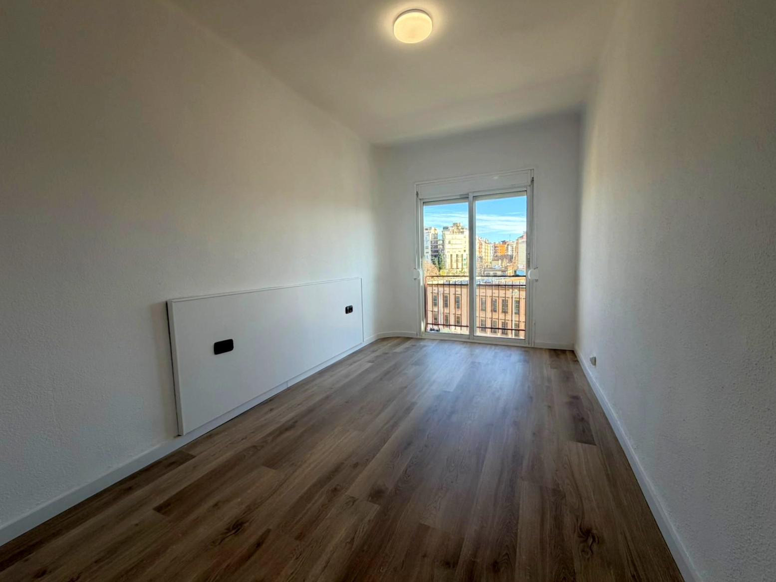 Imagen 5 Piso en venta en Hospitalet De Llobregat L´ / Junto Rambla Just Oliveras