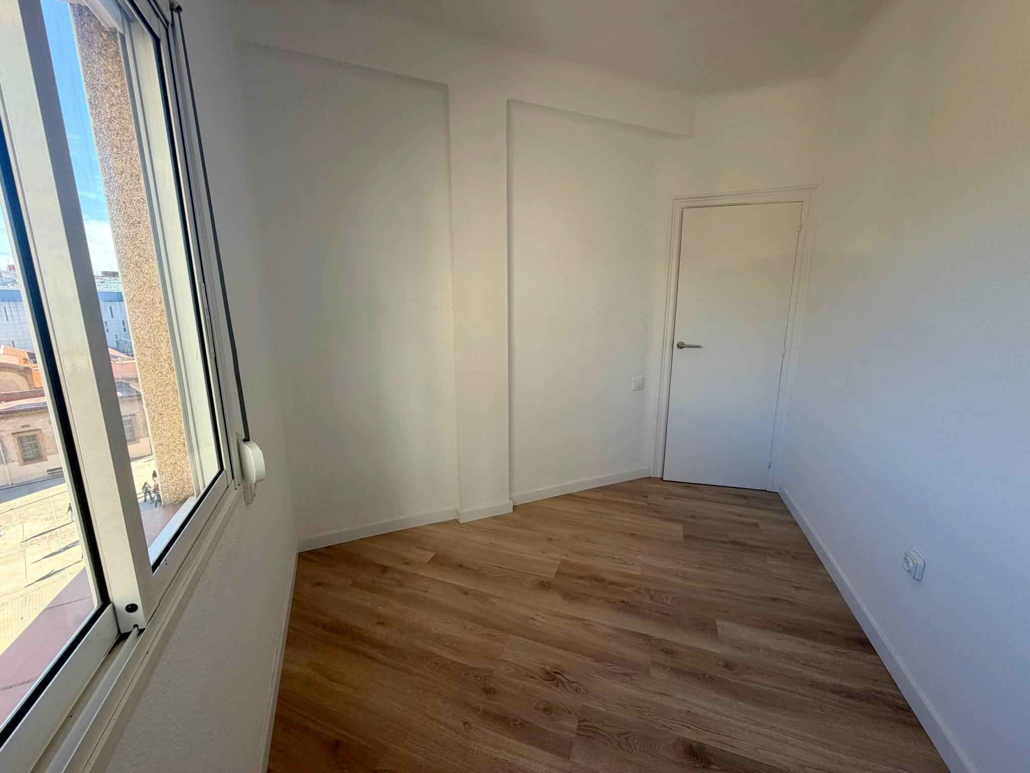 Imagen 24 Piso en venta en Hospitalet De Llobregat L´ / Junto Rambla Just Oliveras