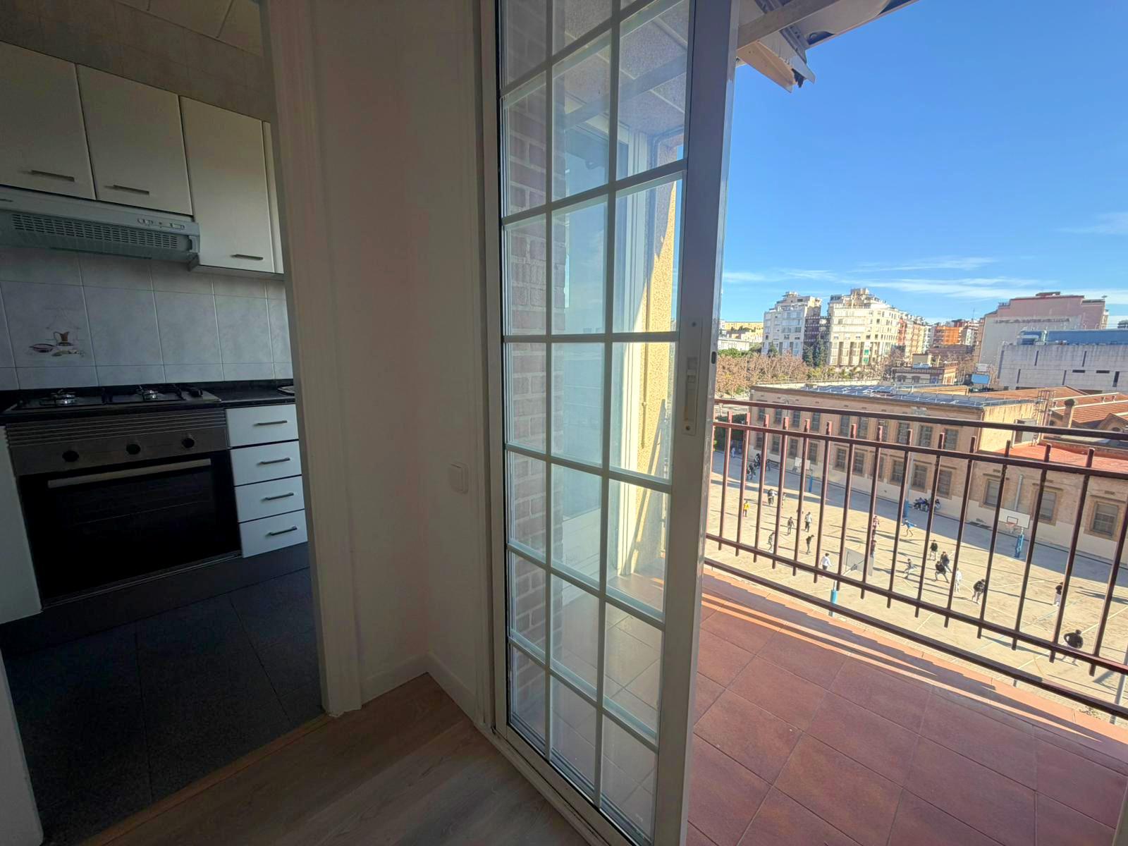 Imagen 16 Piso en venta en Hospitalet De Llobregat L´ / Junto Rambla Just Oliveras