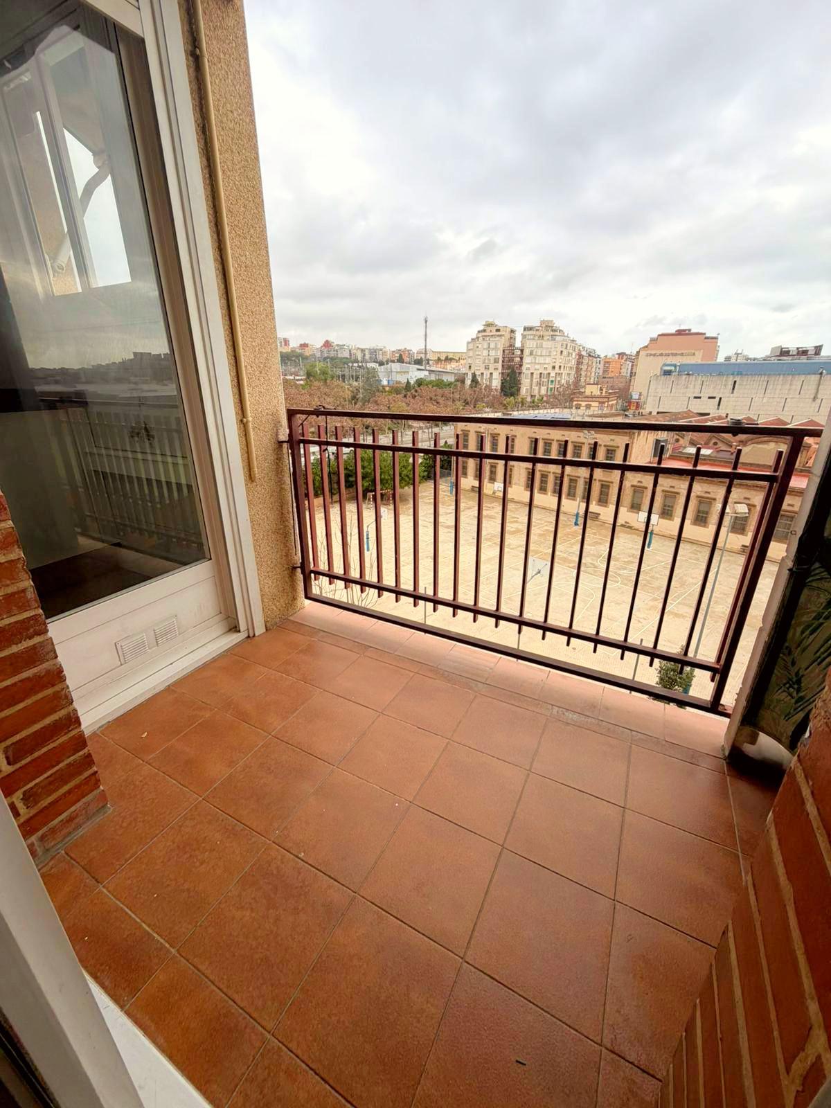 Imagen 11 Piso en venta en Hospitalet De Llobregat L´ / Junto Rambla Just Oliveras