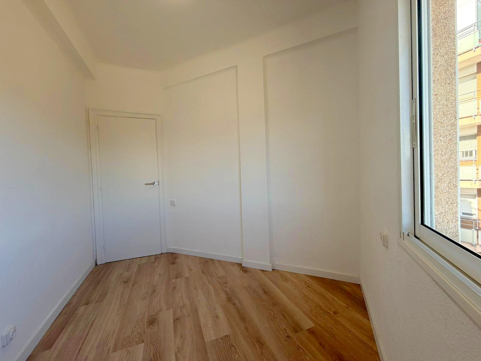 Imagen 25 Piso en venta en Hospitalet De Llobregat L´ / Junto Rambla Just Oliveras