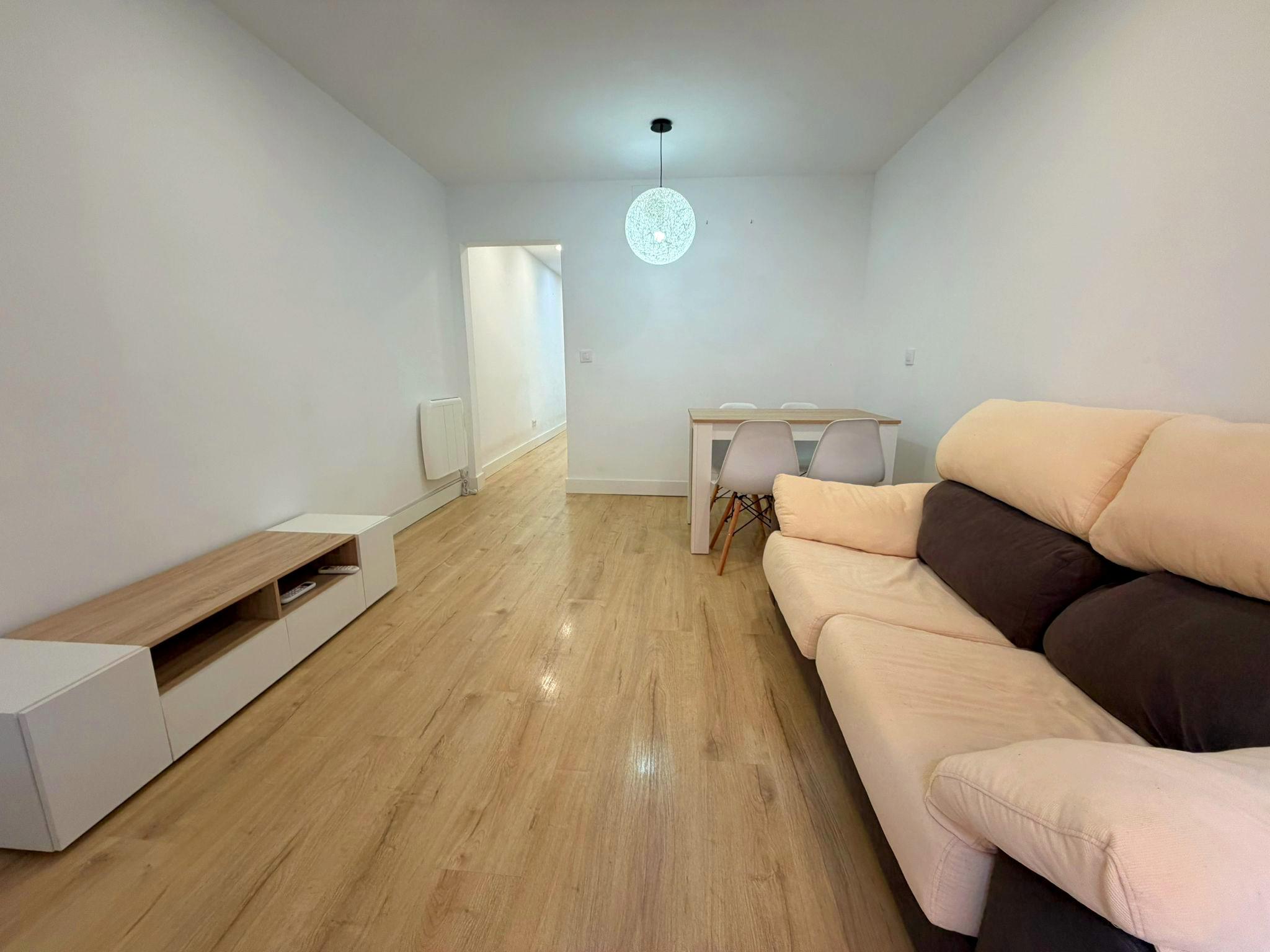 Imagen 7 Piso en venta en Hospitalet De Llobregat L´ / Junto Mercado de Collblanc