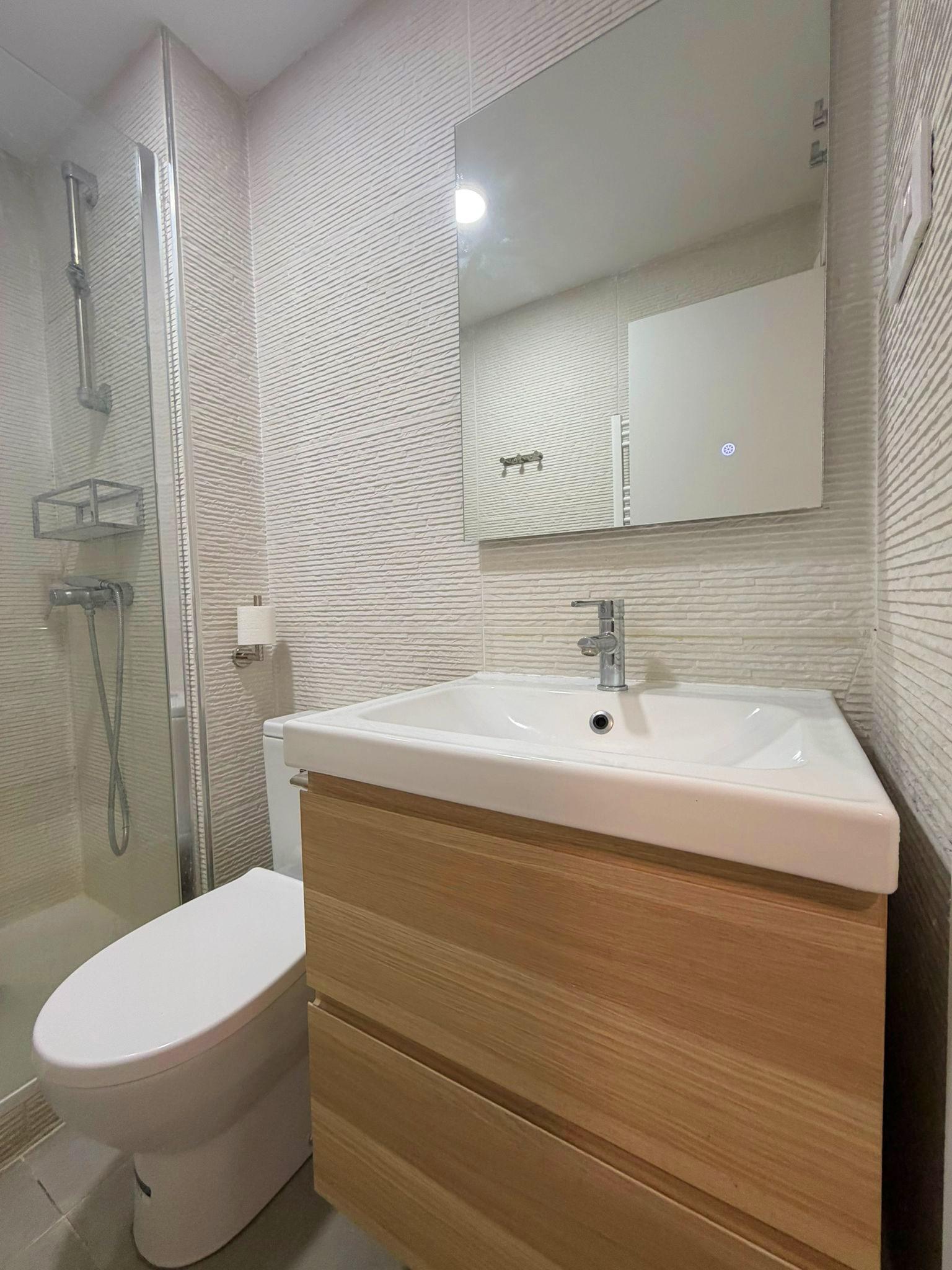 Imagen 16 Piso en venta en Hospitalet De Llobregat L´ / Junto Mercado de Collblanc