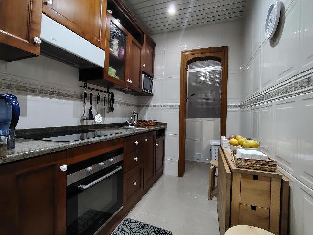 Imagen 3 Inmueble 300437 - Piso en venta en Hospitalet De Llobregat (L´) / Junto metro L1 Santa Eulalia