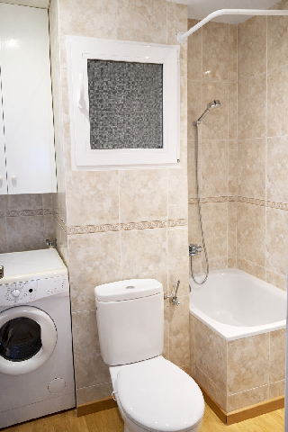 Imagen 5 Inmueble 300664 - Piso en venta en Hospitalet De Llobregat (L´) / Junto Calle Aprestadora