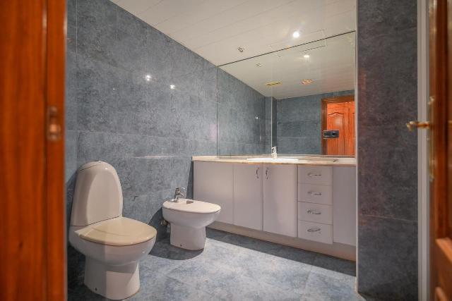 Imagen 5 Inmueble 300720 - Piso en venta en Hospitalet De Llobregat (L´) / Junto Rambla Just Oliveras