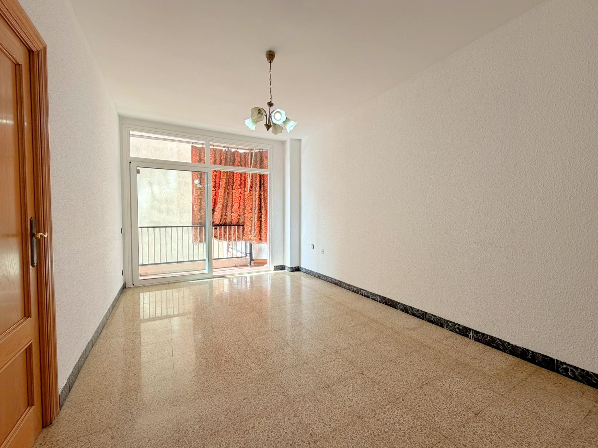 Imagen 6 Piso en venta en Hospitalet De Llobregat L´ / Junto Metro L1 Santa Eulalia