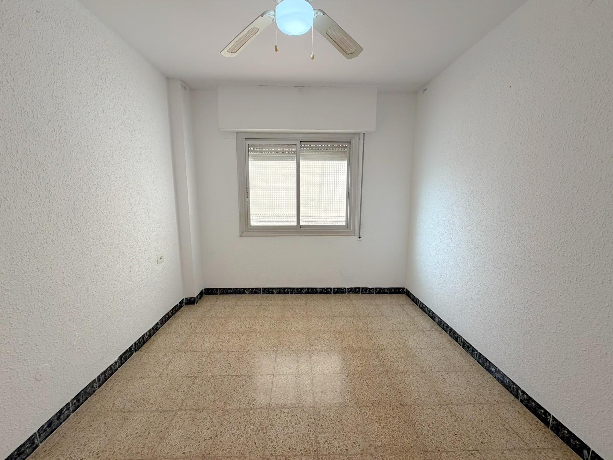 Imagen 5 Piso en venta en Hospitalet De Llobregat L´ / Junto Metro L1 Santa Eulalia