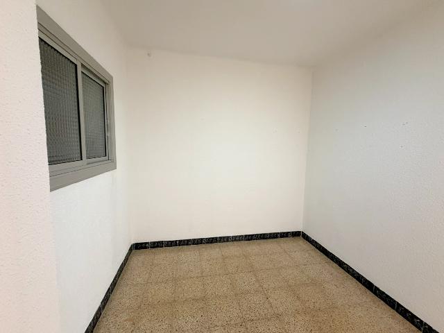 Imagen 20 Inmueble 300745 - Piso en venta en Hospitalet De Llobregat (L´) / Junto Metro L1 Santa Eulalia