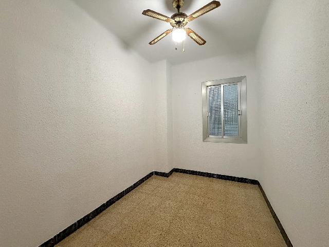 Imagen 14 Inmueble 300745 - Piso en venta en Hospitalet De Llobregat (L´) / Junto Metro L1 Santa Eulalia