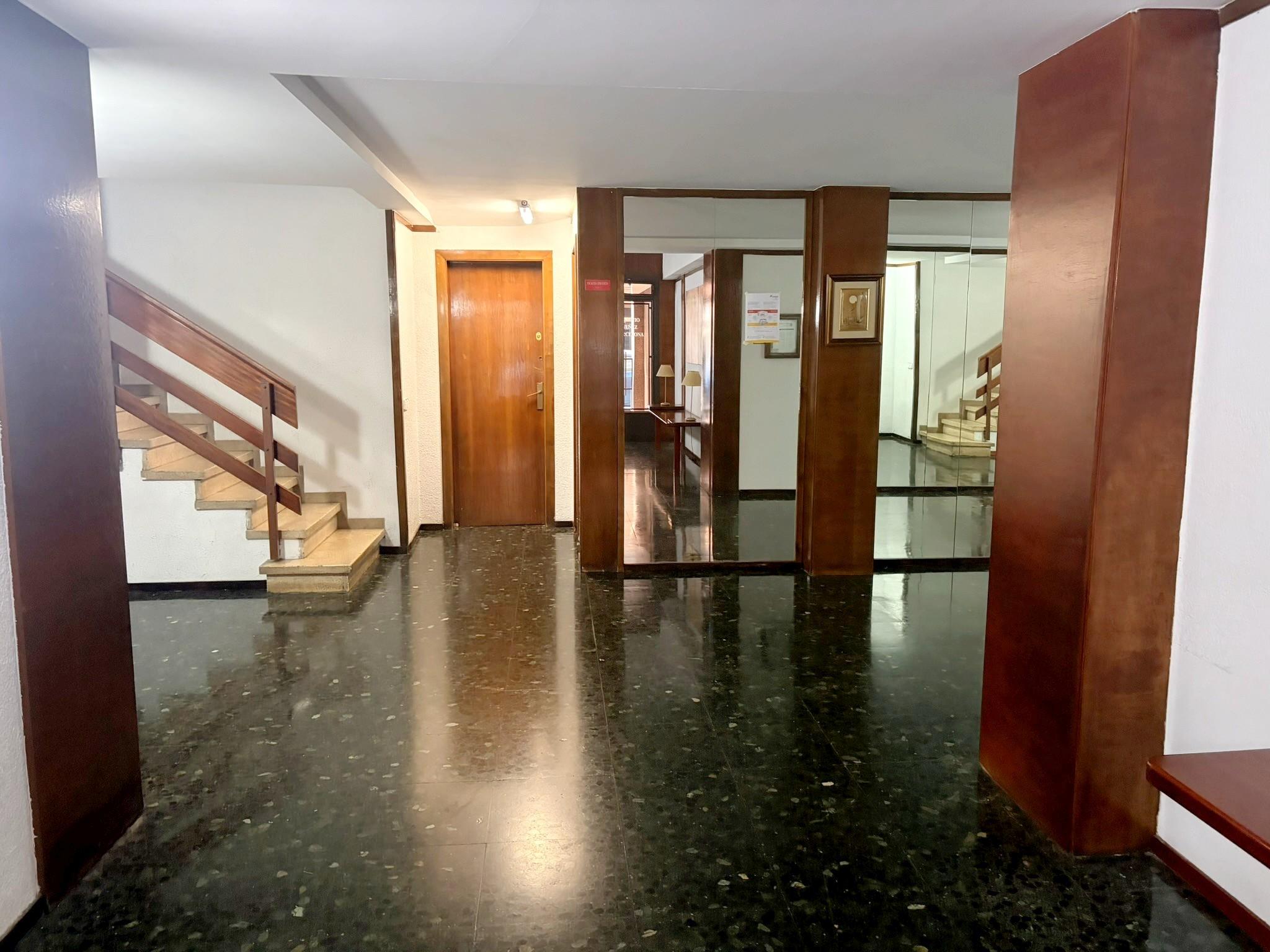 Imagen 21 Piso en venta en Hospitalet De Llobregat L´ / Junto Rambla Just Oliveras