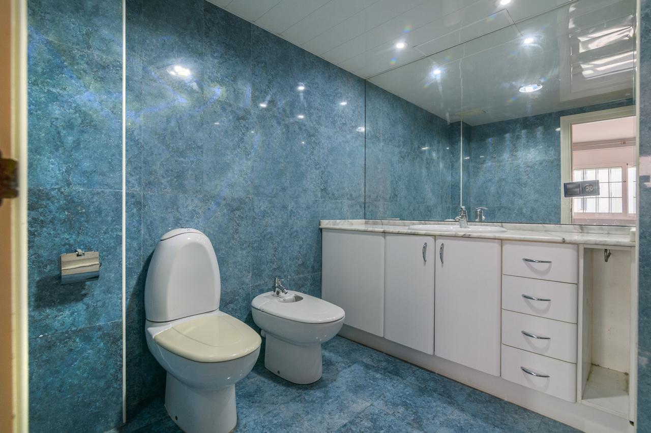 Imagen 5 Piso en venta en Hospitalet De Llobregat L´ / Junto Rambla Just Oliveras