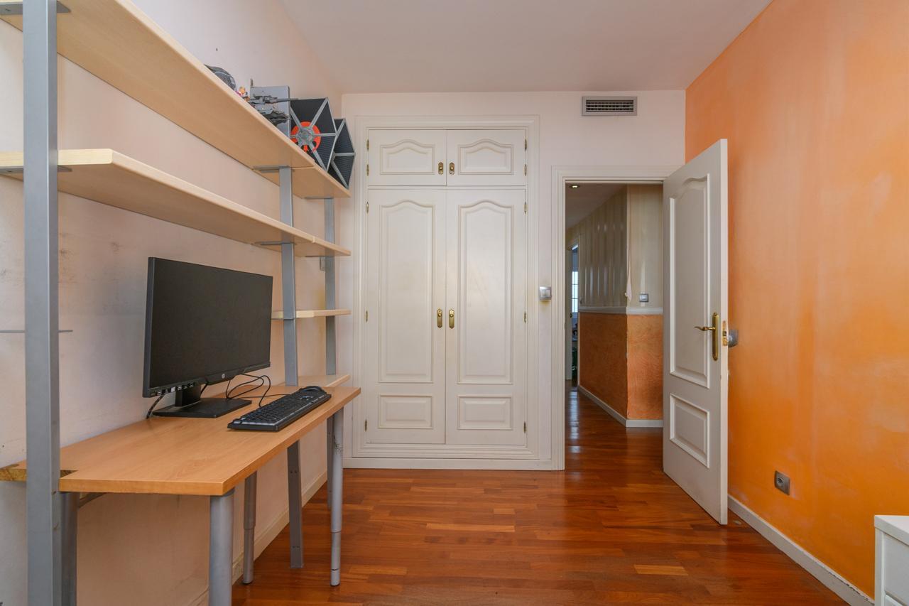 Imagen 29 Piso en venta en Hospitalet De Llobregat L´ / Junto Rambla Just Oliveras