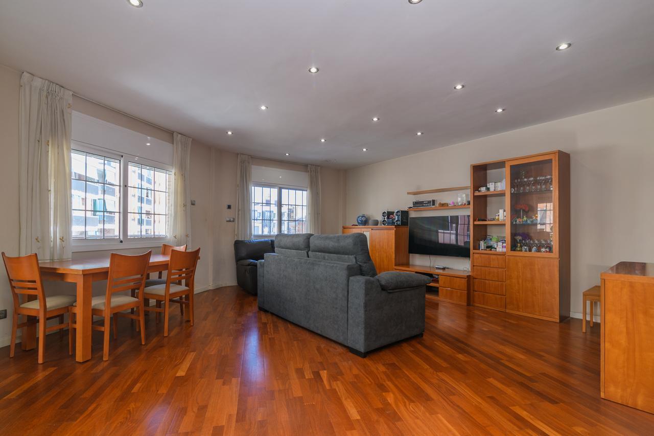 Imagen 7 Piso en venta en Hospitalet De Llobregat L´ / Junto Rambla Just Oliveras