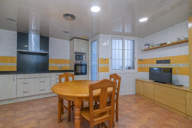 Imagen 14 Inmueble 301005 - Piso en venta en Hospitalet De Llobregat (L´) / Junto Rambla Just Oliveras